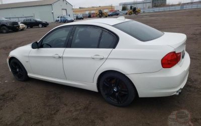 bmw-323-i-2011-wbapg7c55ba935647-img2