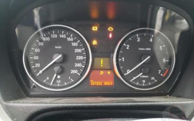 bmw-323-i-2011-wbapg7c55ba935647-img9